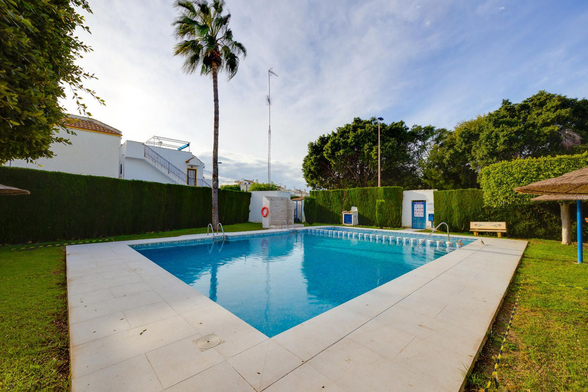 Se vende Bungalow de 3 dormitorios en Costa Blanca, Alicante, España
