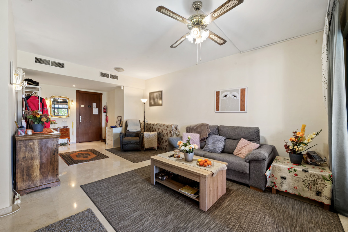 2 Bed Apartment for sale in Calahonda Costa Del Sol, Málaga, Spain