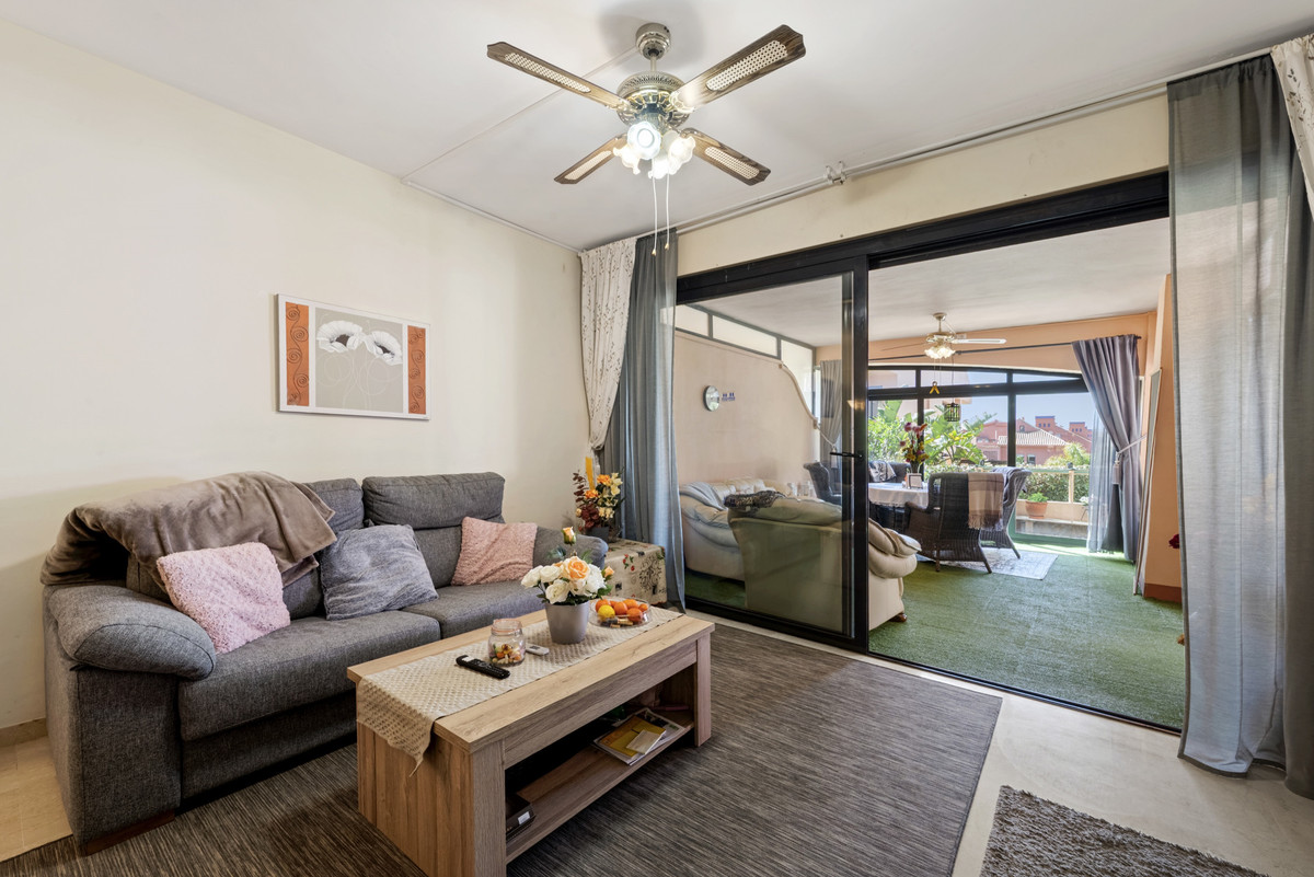 2 Bed Apartment for sale in Calahonda Costa Del Sol, Málaga, Spain