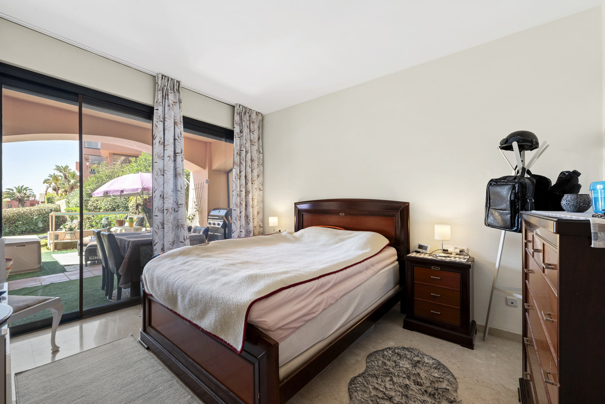 2 Bed Apartment for sale in Calahonda Costa Del Sol, Málaga, Spain