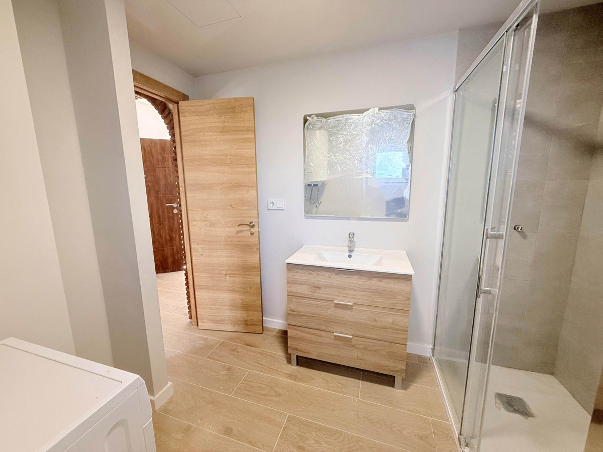 3 Bed Townhouse for sale in Coín Costa Del Sol, Málaga, Spain