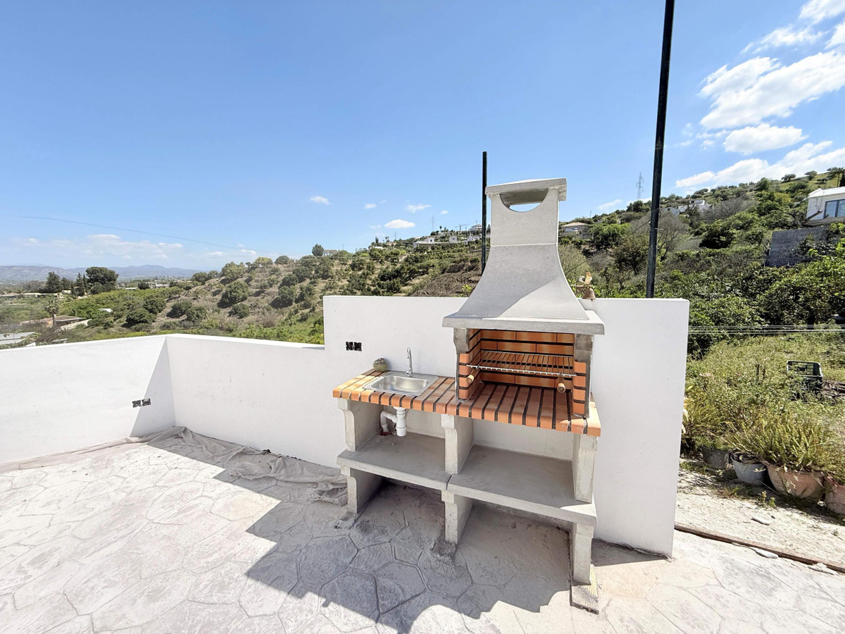 3 Bed Townhouse for sale in Coín Costa Del Sol, Málaga, Spain