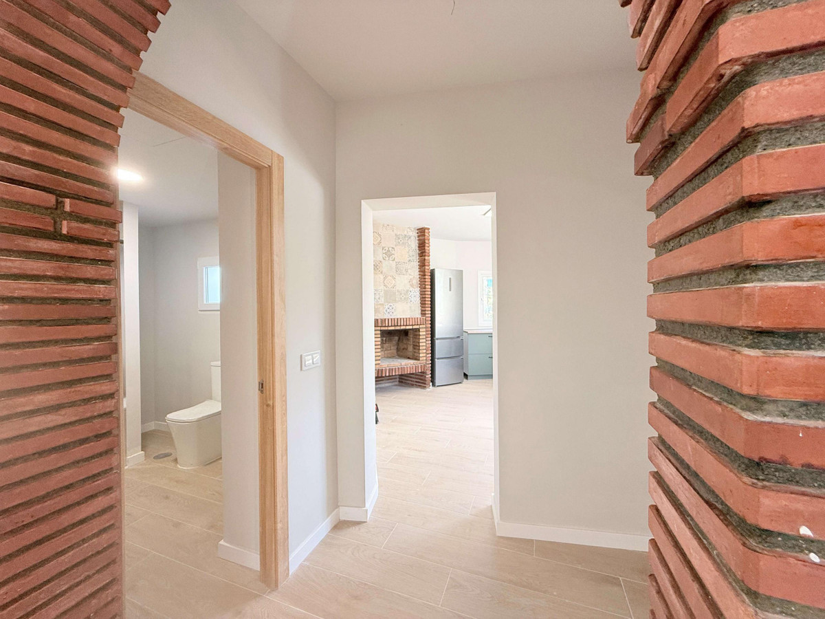 3 Bed Townhouse for sale in Coín Costa Del Sol, Málaga, Spain