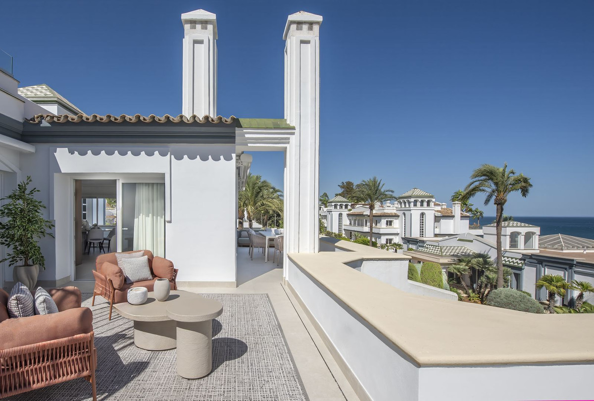 3 Bed Apartment for sale in New Golden Mile Costa Del Sol, Málaga, Spain