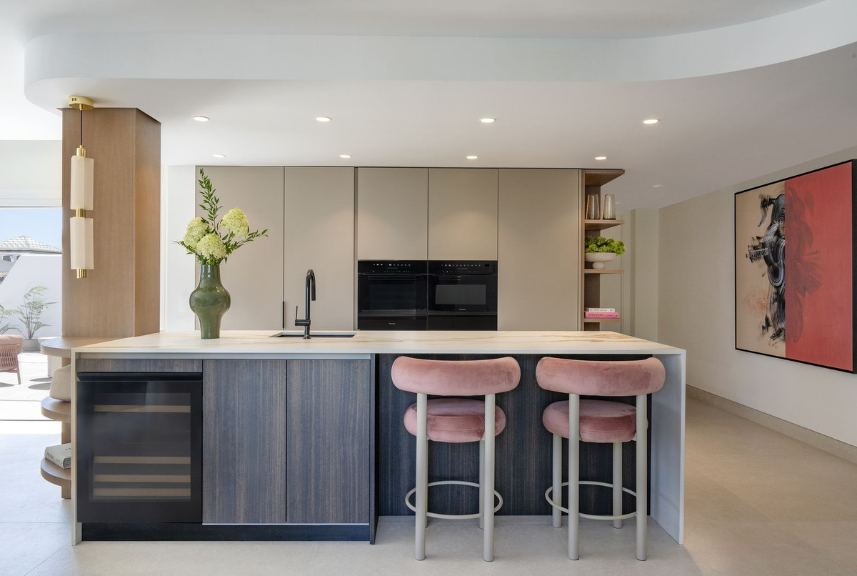 3 Bed Apartment for sale in New Golden Mile Costa Del Sol, Málaga, Spain