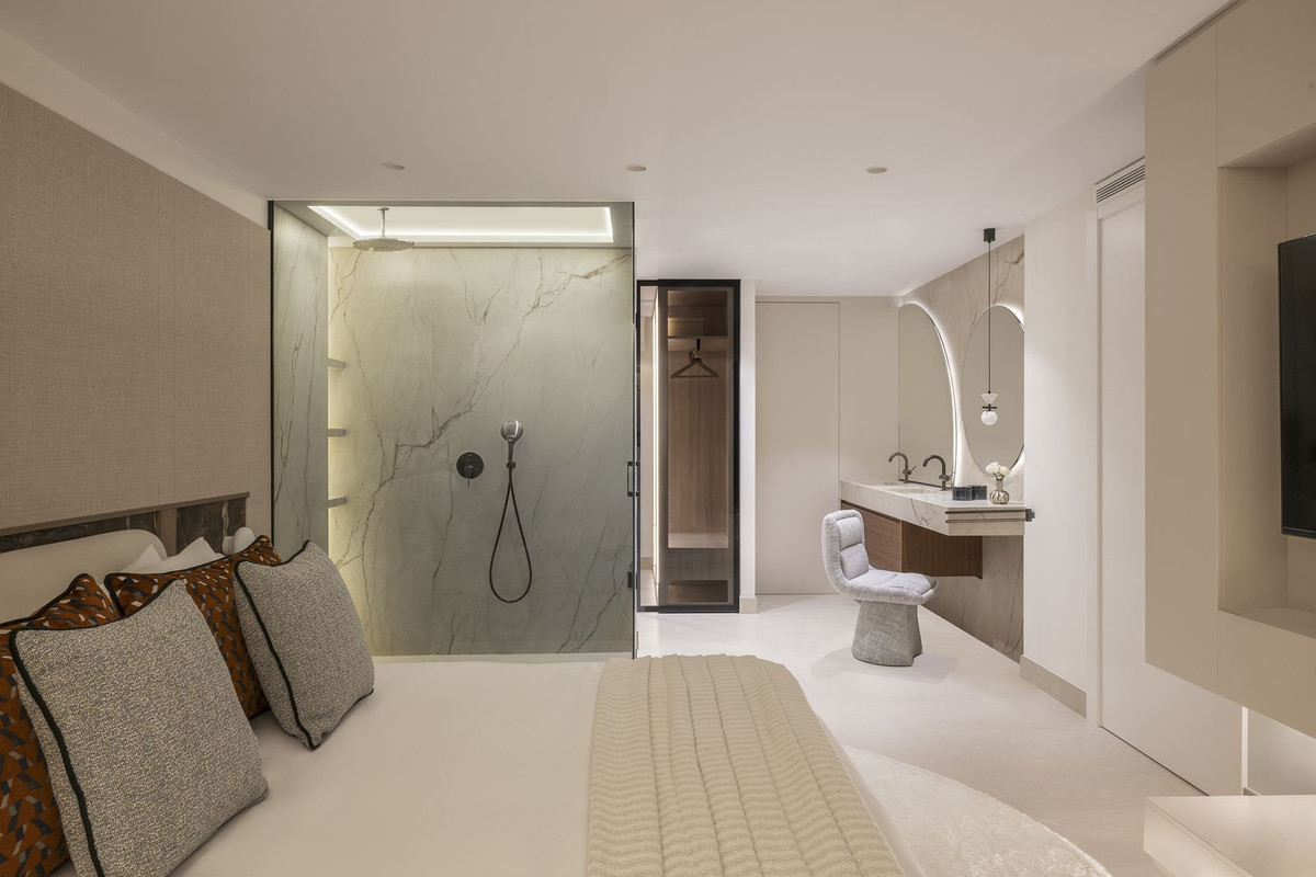 3 Bed Apartment for sale in New Golden Mile Costa Del Sol, Málaga, Spain