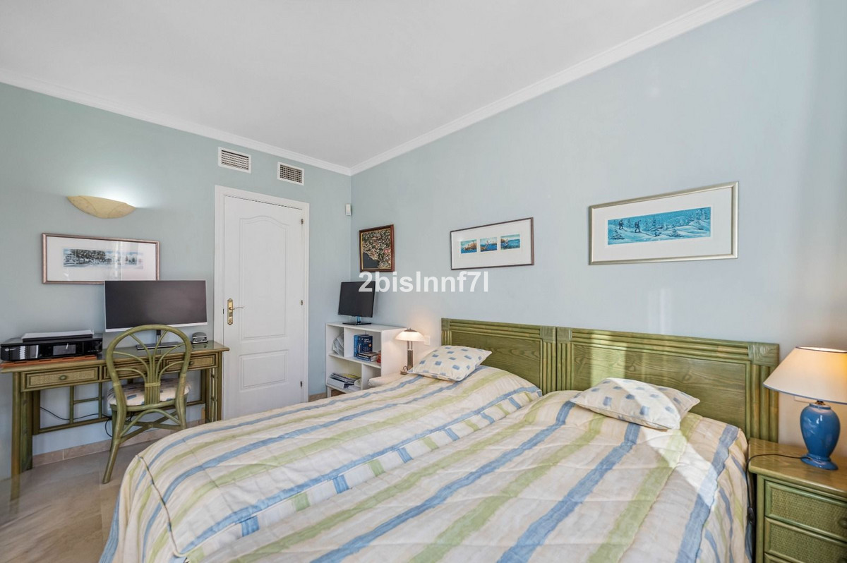 3 Bed Apartment for sale in Elviria Costa Del Sol, Málaga, Spain