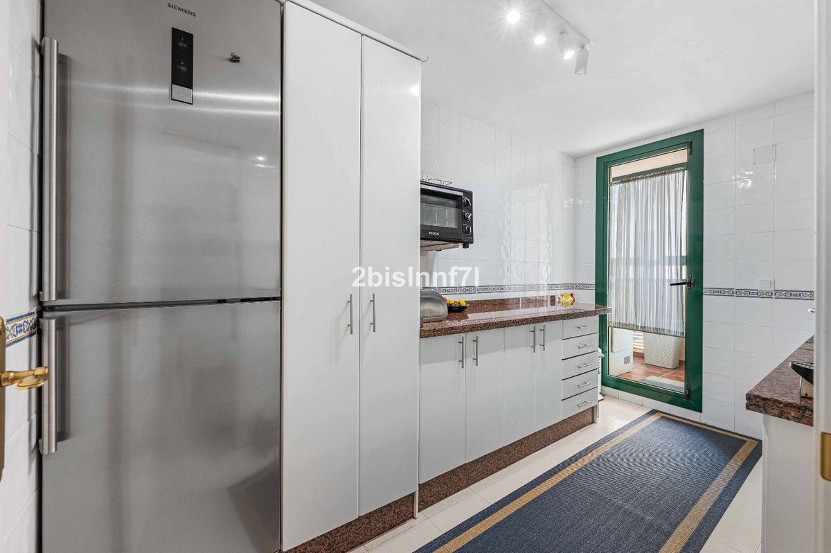 3 Bed Apartment for sale in Elviria Costa Del Sol, Málaga, Spain