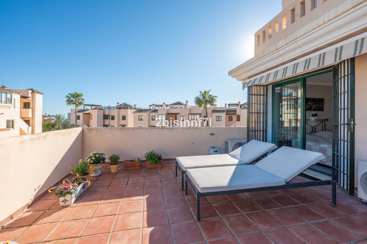 3 Bed Apartment for sale in Elviria Costa Del Sol, Málaga, Spain