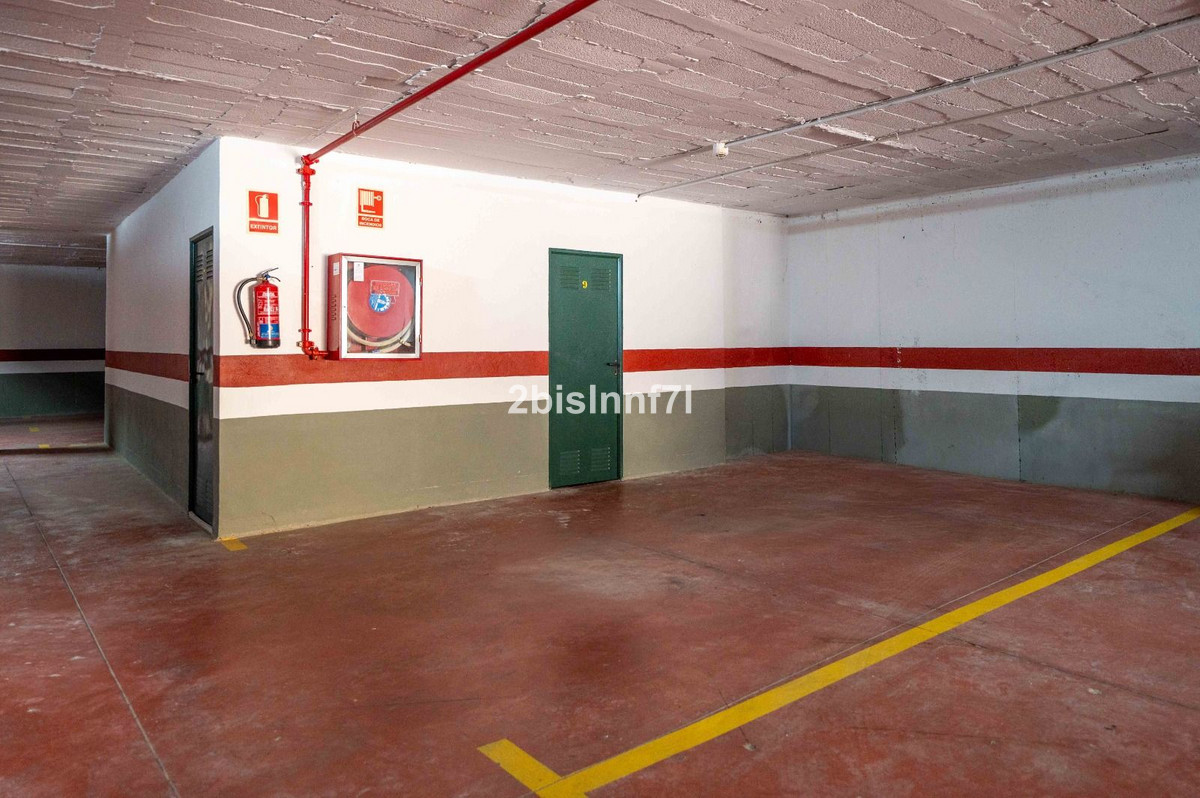 3 Bed Apartment for sale in Elviria Costa Del Sol, Málaga, Spain