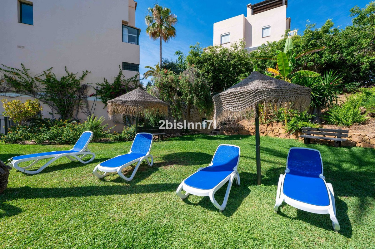 3 Bed Apartment for sale in Elviria Costa Del Sol, Málaga, Spain