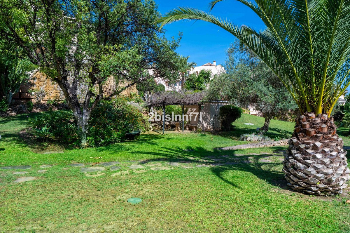 3 Bed Apartment for sale in Elviria Costa Del Sol, Málaga, Spain