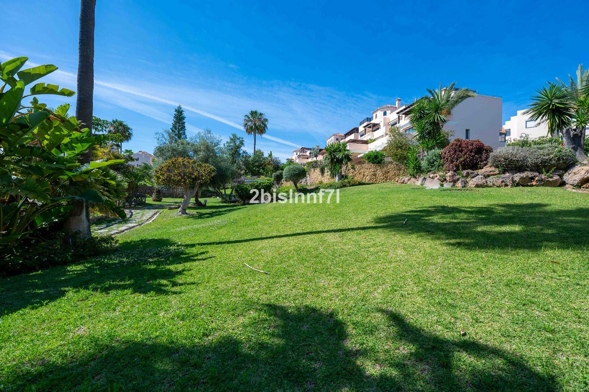 3 Bed Apartment for sale in Elviria Costa Del Sol, Málaga, Spain