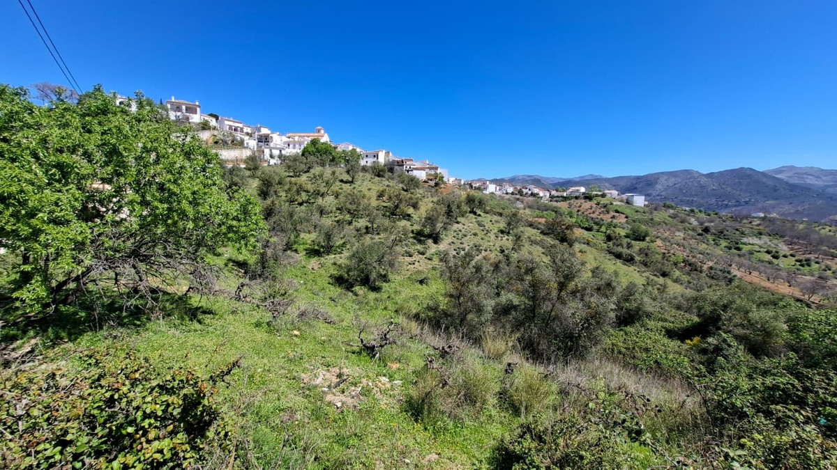 2 Bed Townhouse for sale in Cartajima Costa Del Sol, Málaga, Spain