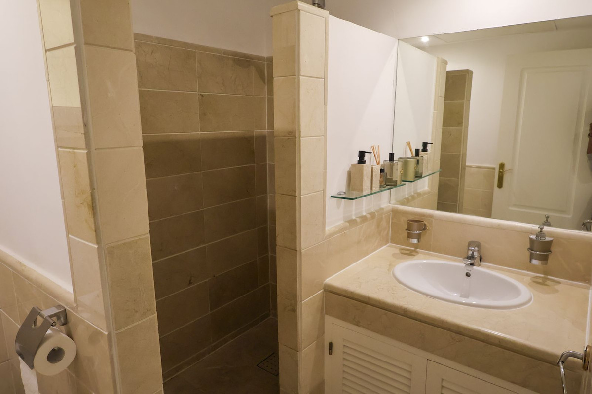 2 Bed Apartment for sale in Los Arqueros Costa Del Sol, Málaga, Spain