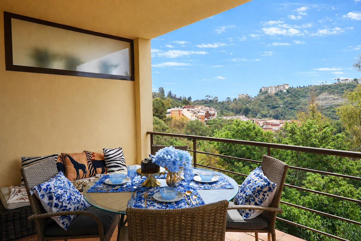 2 Bed Apartment for sale in Los Arqueros Costa Del Sol, Málaga, Spain
