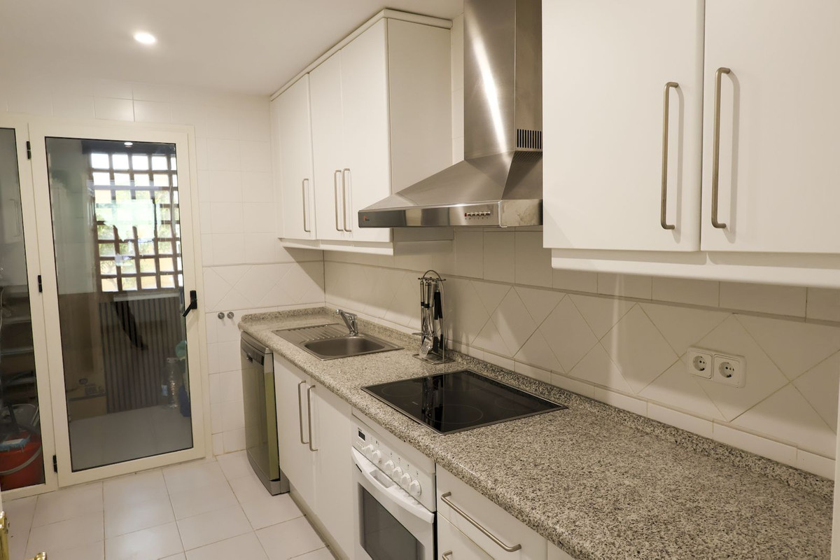 2 Bed Apartment for sale in Los Arqueros Costa Del Sol, Málaga, Spain
