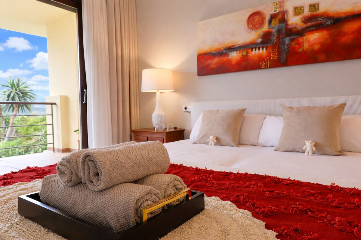 2 Bed Apartment for sale in Los Arqueros Costa Del Sol, Málaga, Spain