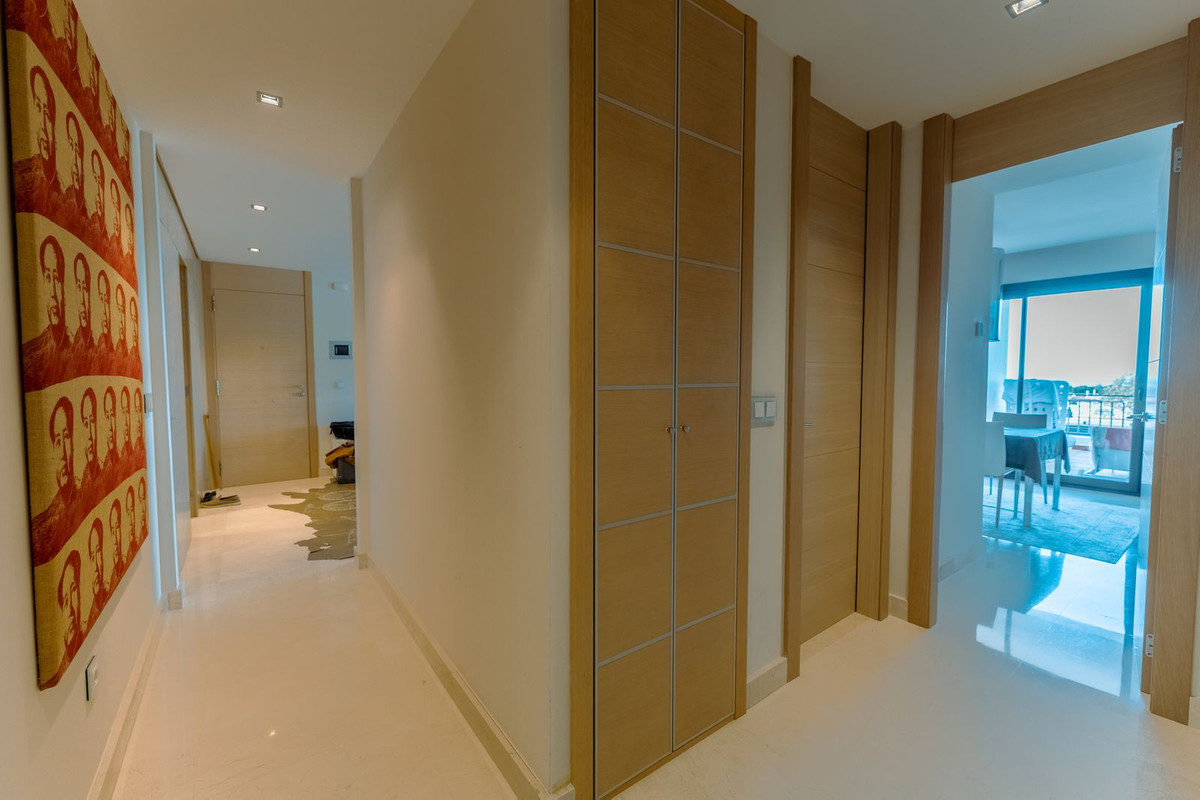 2 Bed Apartment for sale in La Quinta Costa Del Sol, Málaga, Spain