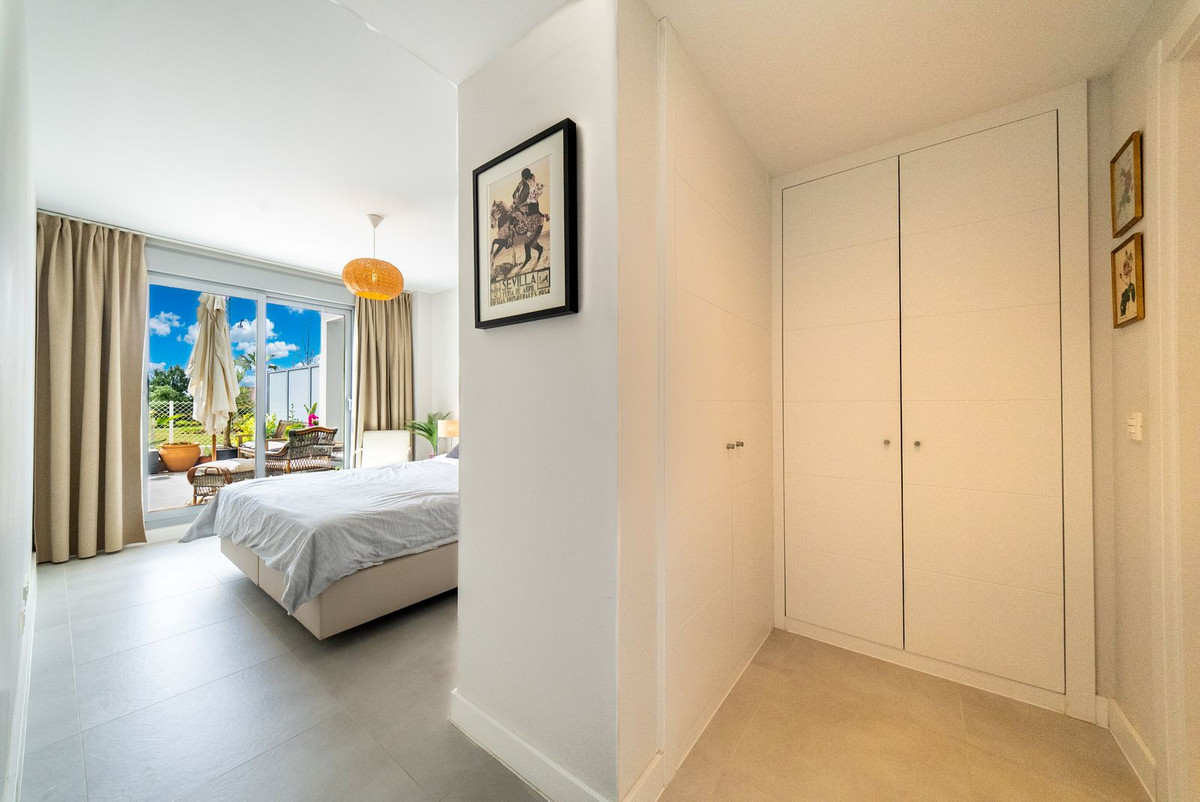 Se vende Apartamento Planta Baja de 2 dormitorios en Costa Del Sol, Málaga, España