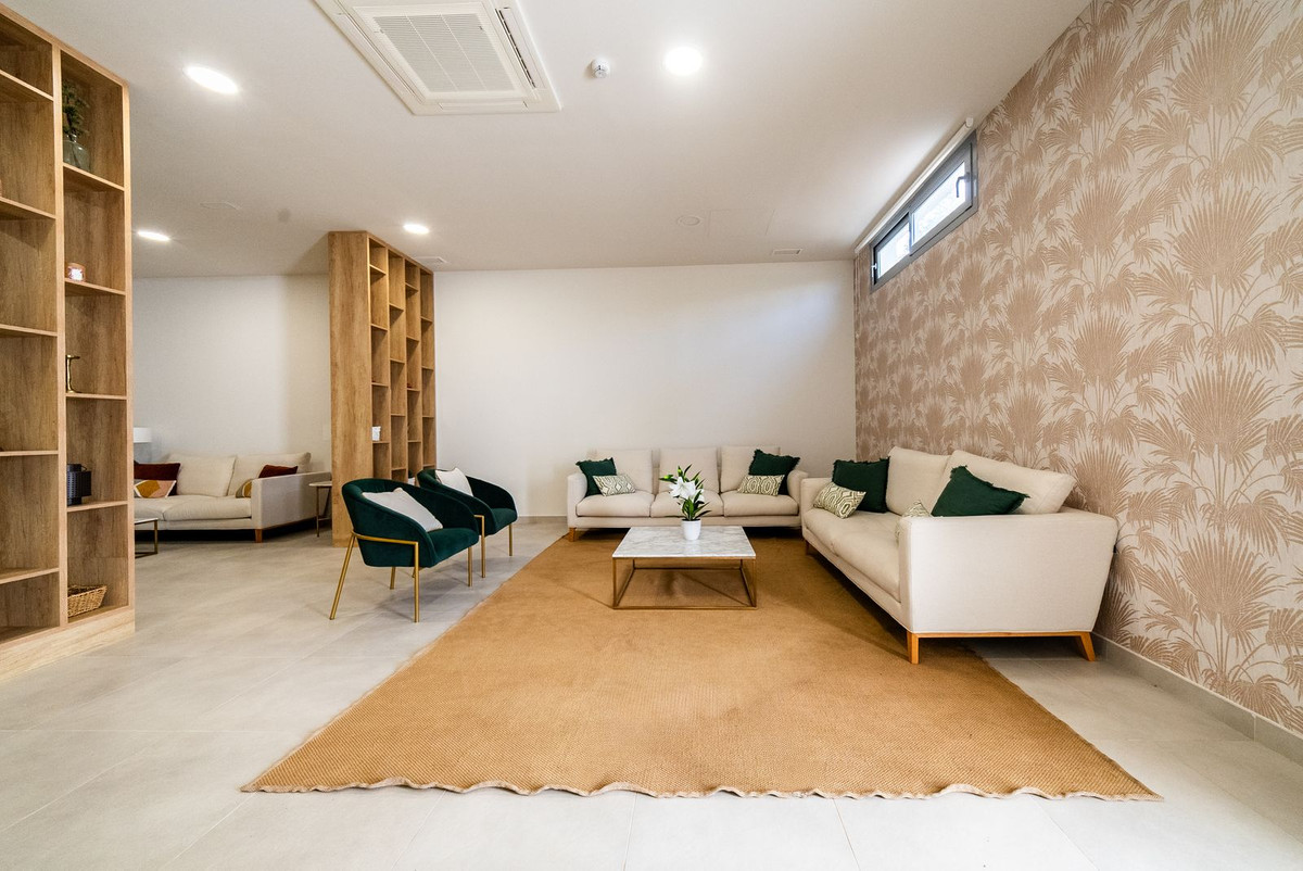 Se vende Apartamento Planta Baja de 2 dormitorios en Costa Del Sol, Málaga, España
