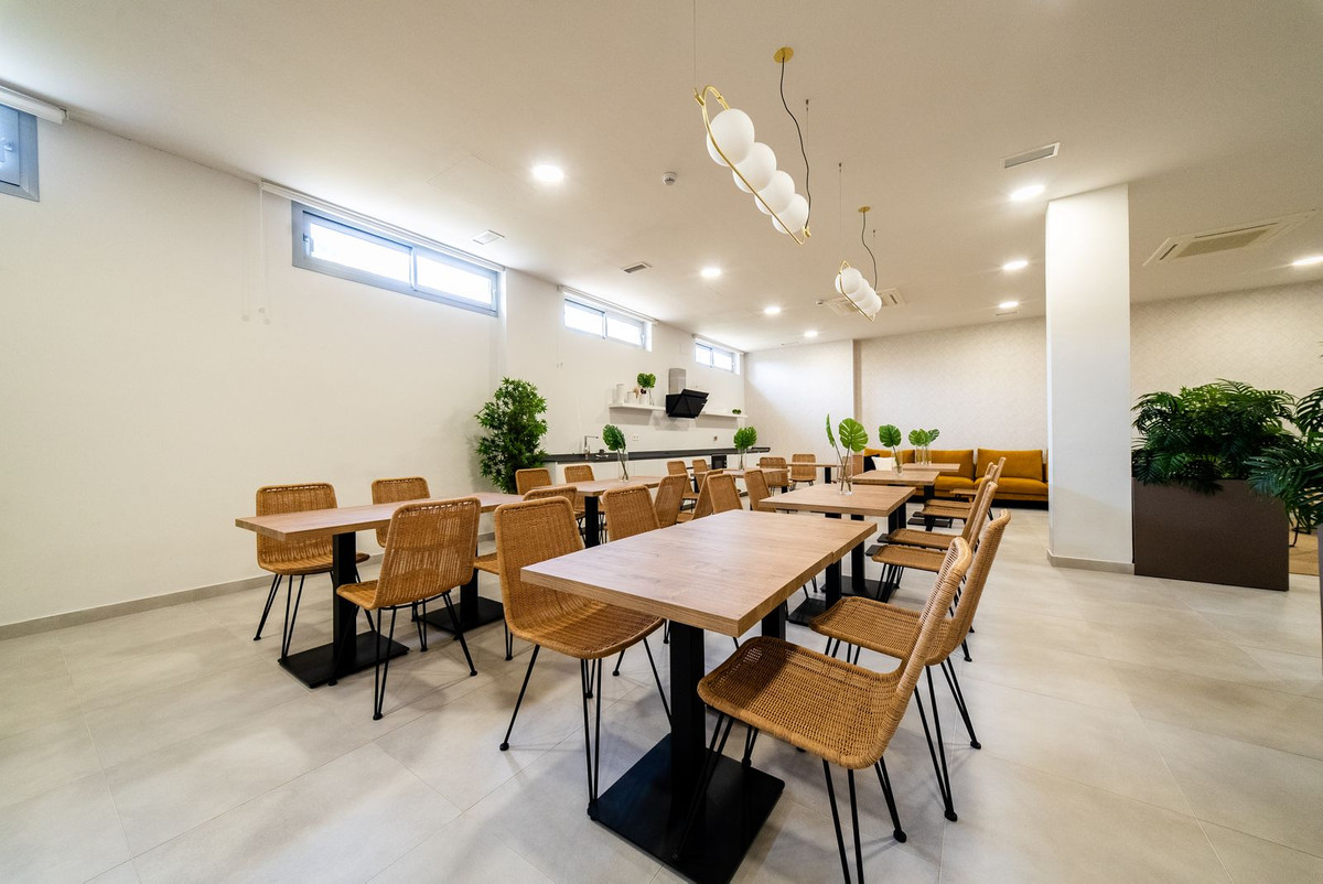Se vende Apartamento Planta Baja de 2 dormitorios en Costa Del Sol, Málaga, España