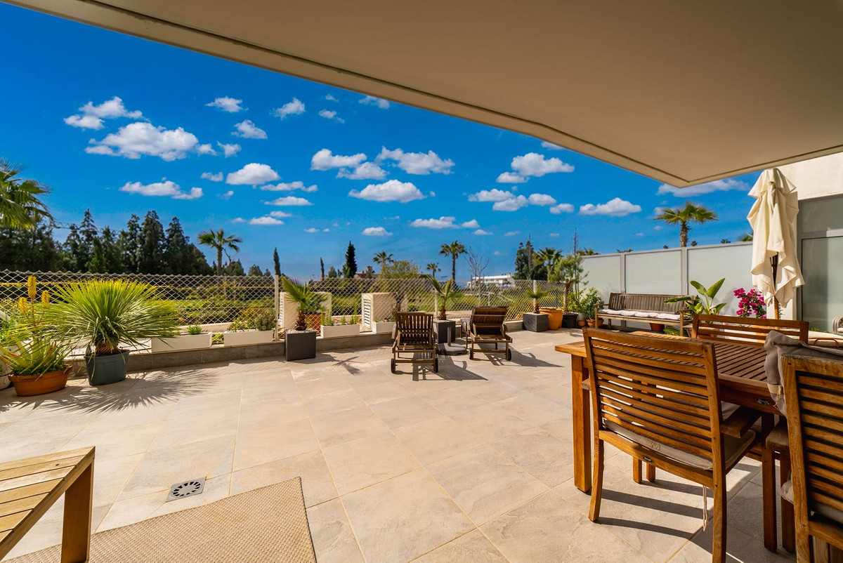 Se vende Apartamento Planta Baja de 2 dormitorios en Costa Del Sol, Málaga, España