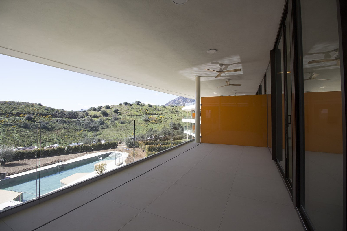 2 Bed Apartment for sale in Fuengirola Costa Del Sol, Málaga, Spain