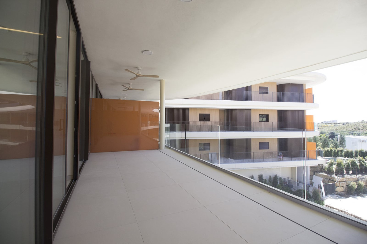 2 Bed Apartment for sale in Fuengirola Costa Del Sol, Málaga, Spain