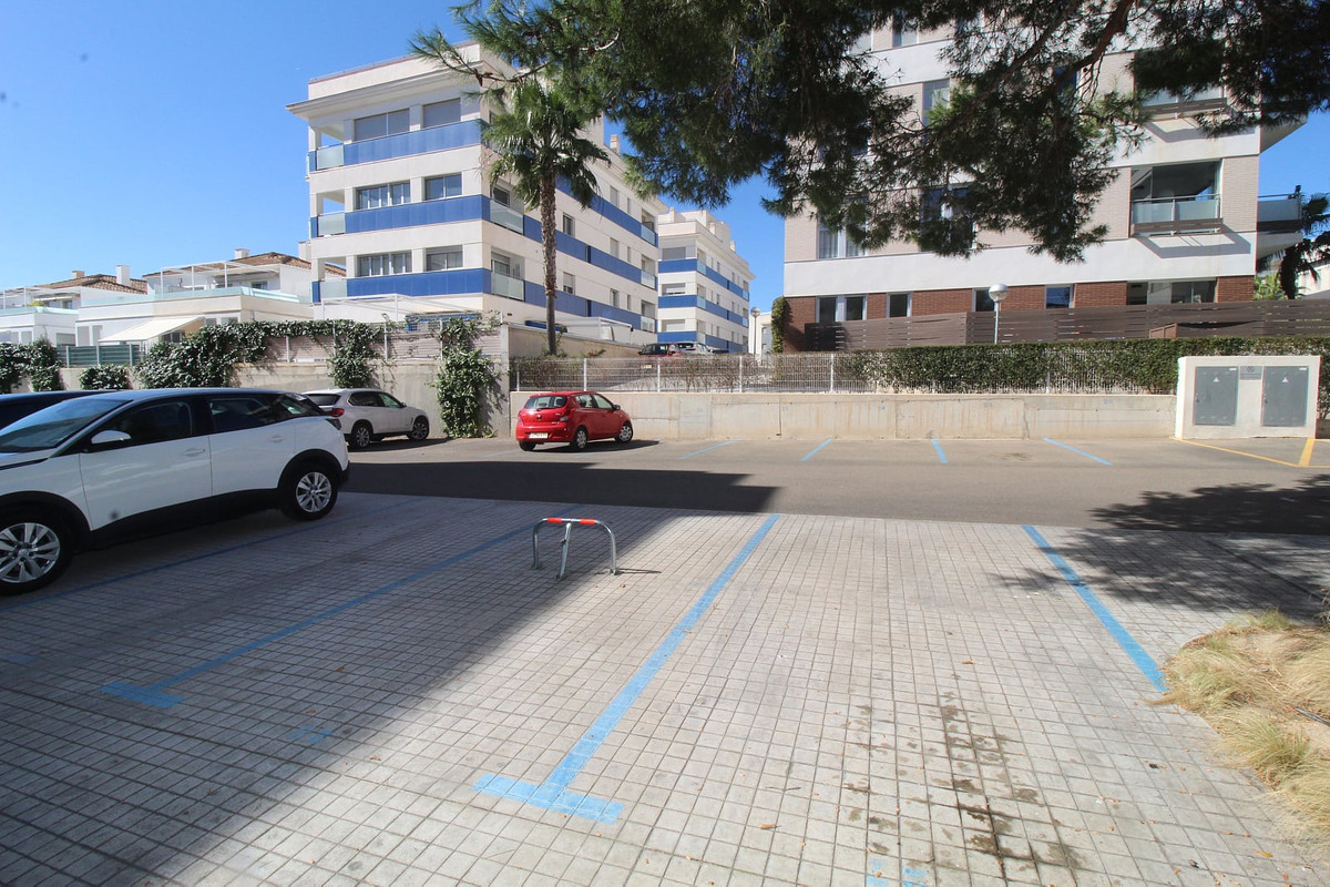 Se vende Apartamento Planta Baja de 3 dormitorios en Costa Blanca, Alicante, España