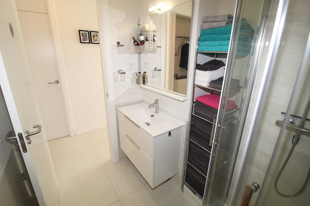Se vende Apartamento Planta Baja de 3 dormitorios en Costa Blanca, Alicante, España