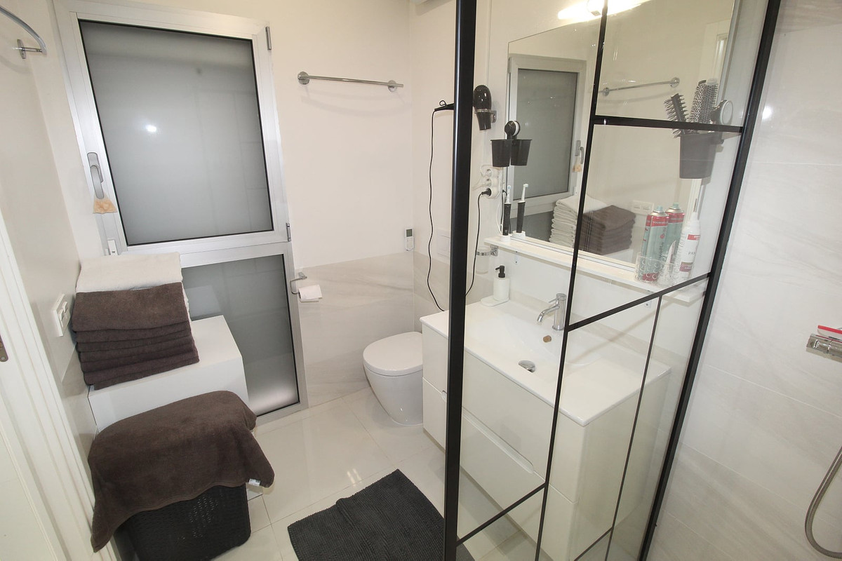 Se vende Apartamento Planta Baja de 3 dormitorios en Costa Blanca, Alicante, España