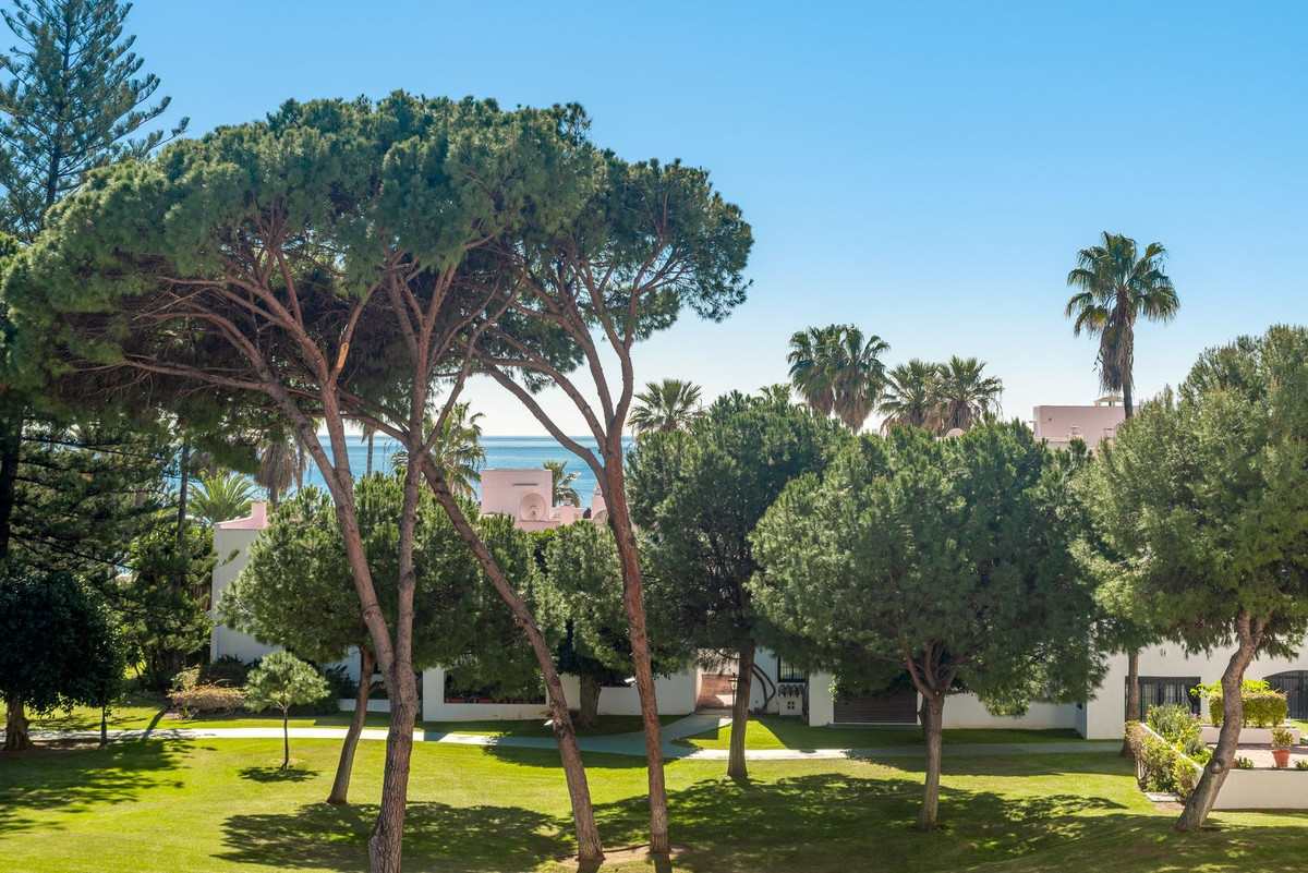 Se vende Apartamento Planta Media de 3 dormitorios en Costa Del Sol, Málaga, España