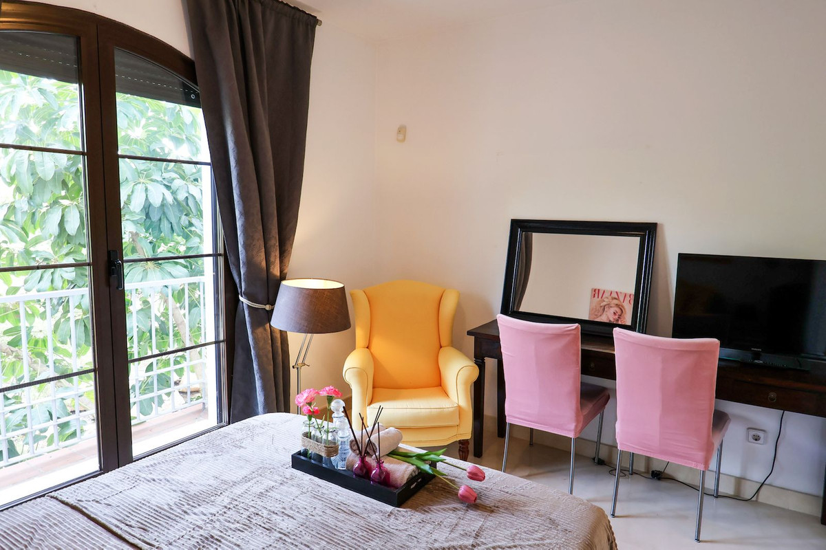 Se vende Apartamento Planta Media de 3 dormitorios en Costa Del Sol, Málaga, España