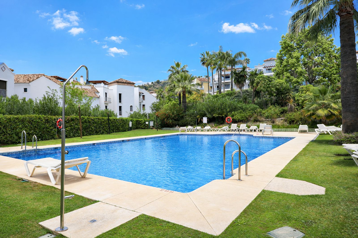 Se vende Apartamento Planta Media de 3 dormitorios en Costa Del Sol, Málaga, España