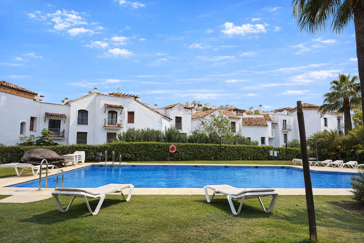 Se vende Apartamento Planta Media de 3 dormitorios en Costa Del Sol, Málaga, España