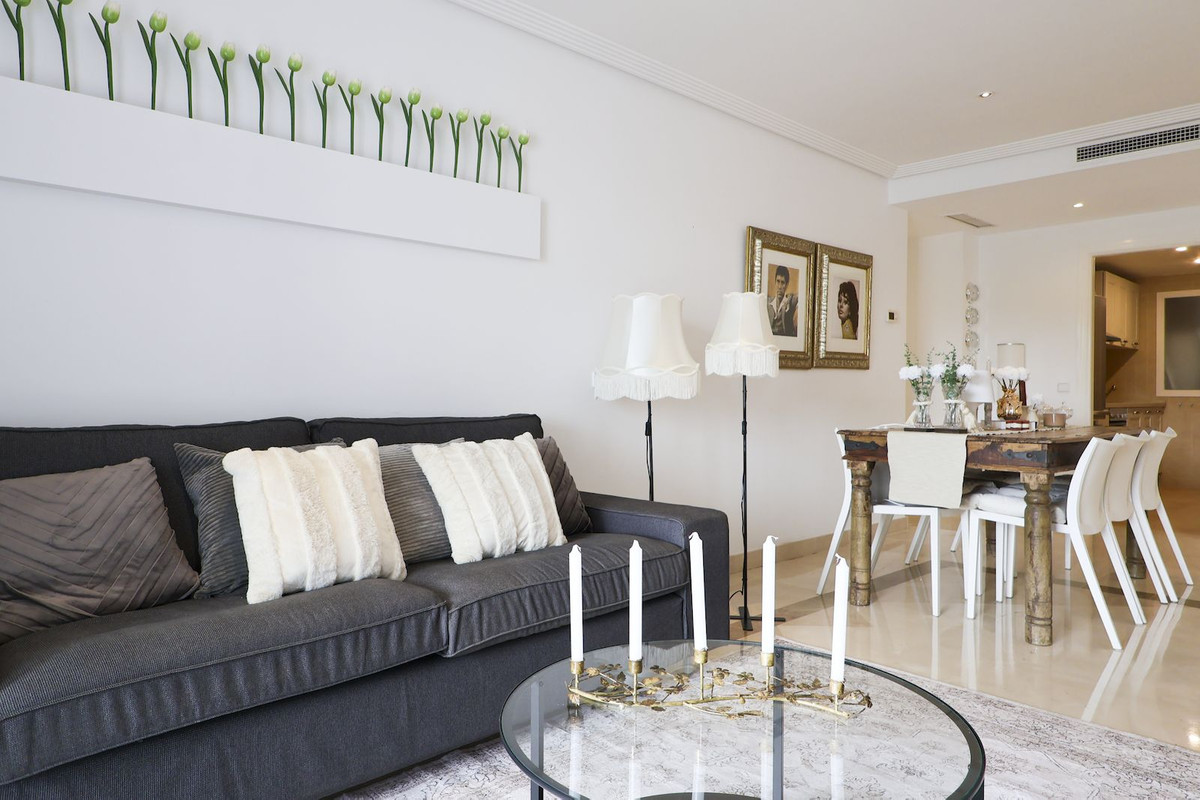 Se vende Apartamento Planta Media de 3 dormitorios en Costa Del Sol, Málaga, España