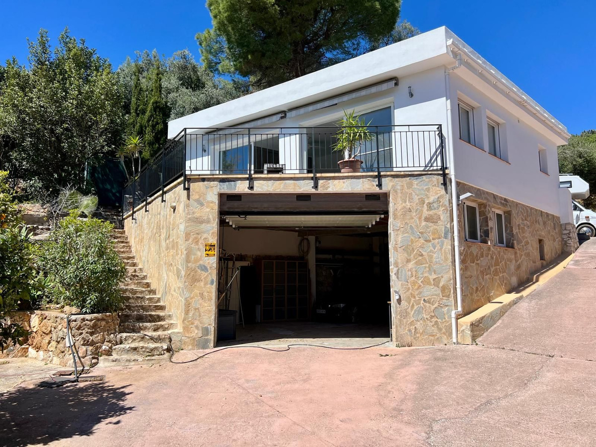 1 Bed Townhouse for sale in Mijas Costa Del Sol, Málaga, Spain