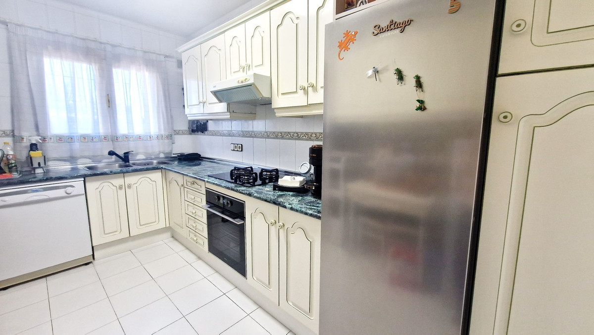 Se vende Pareada de 4 dormitorios en Costa Del Sol, Málaga, España