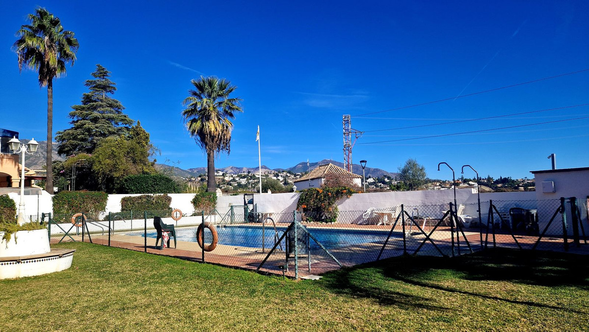 Se vende Pareada de 4 dormitorios en Costa Del Sol, Málaga, España