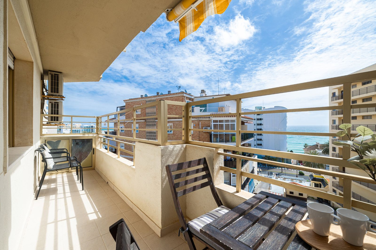 Se vende Apartamento Planta Media de 3 dormitorios en Costa Del Sol, Málaga, España