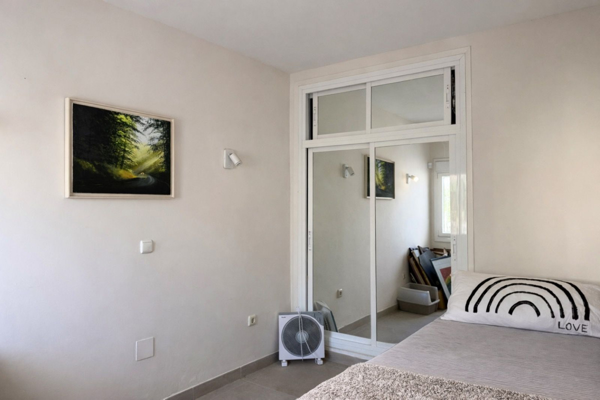 Se vende Pareada de 2 dormitorios en Costa Del Sol, Málaga, España