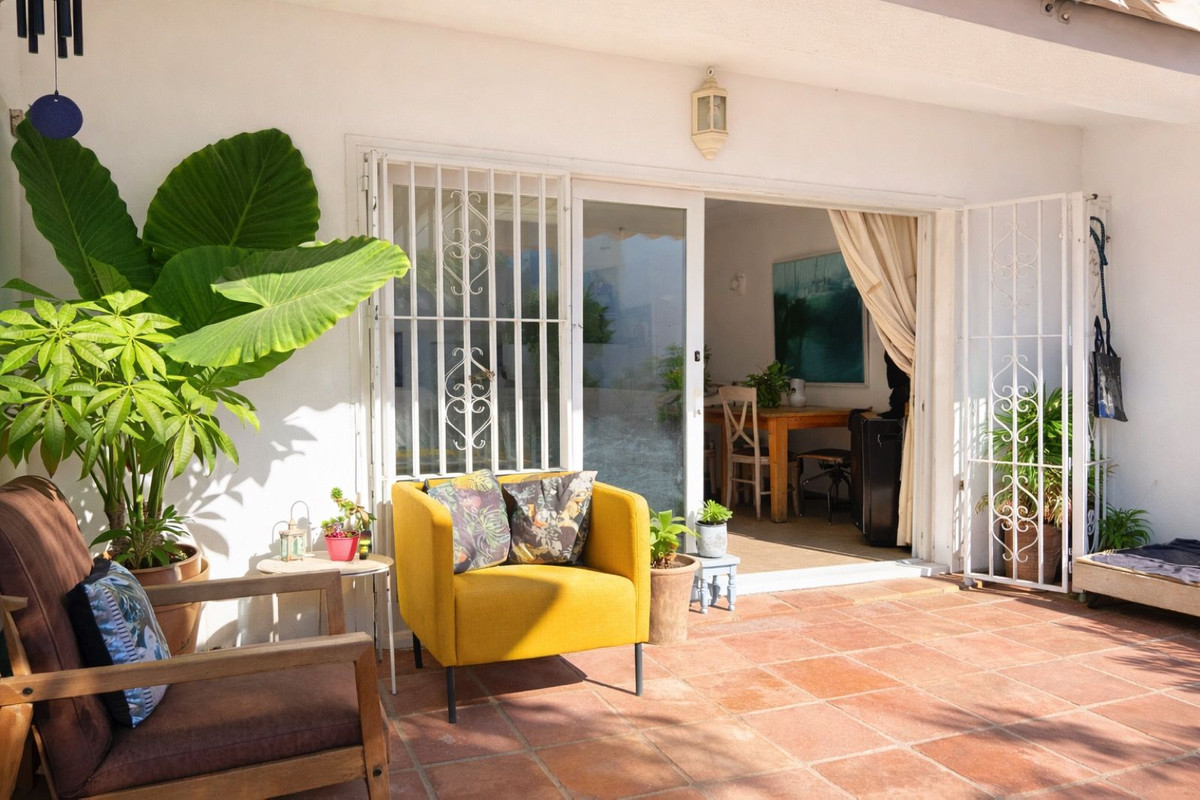Se vende Pareada de 2 dormitorios en Costa Del Sol, Málaga, España