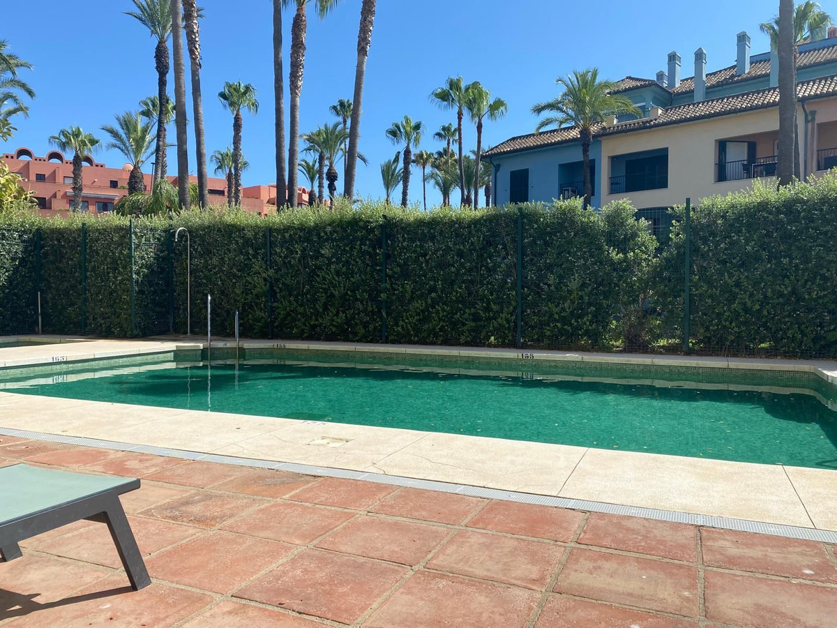 Se vende Dúplex de 4 dormitorios en Costa Del Sol, Cadiz, España