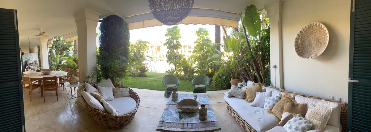 Se vende Dúplex de 4 dormitorios en Costa Del Sol, Cadiz, España