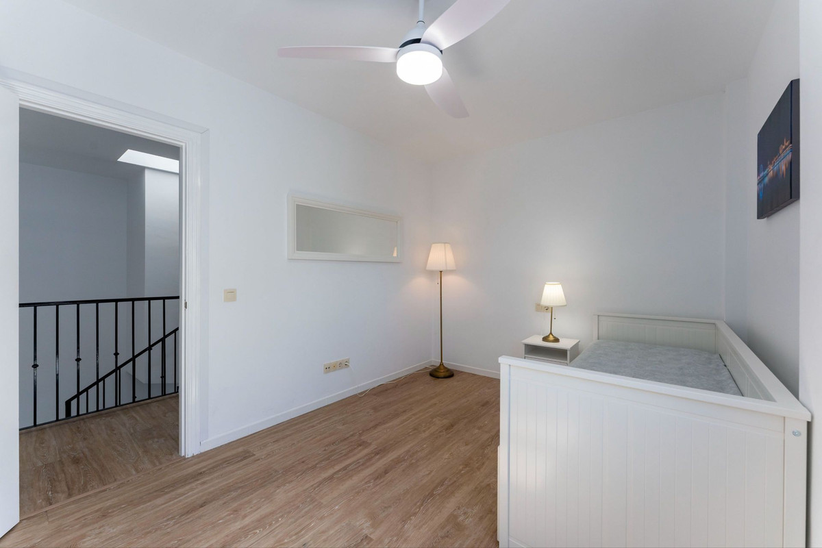 Se vende Villa - Chalet de 5 dormitorios en Costa Del Sol, Málaga, España