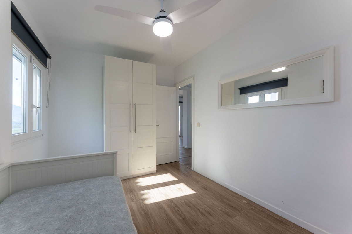 Se vende Villa - Chalet de 5 dormitorios en Costa Del Sol, Málaga, España