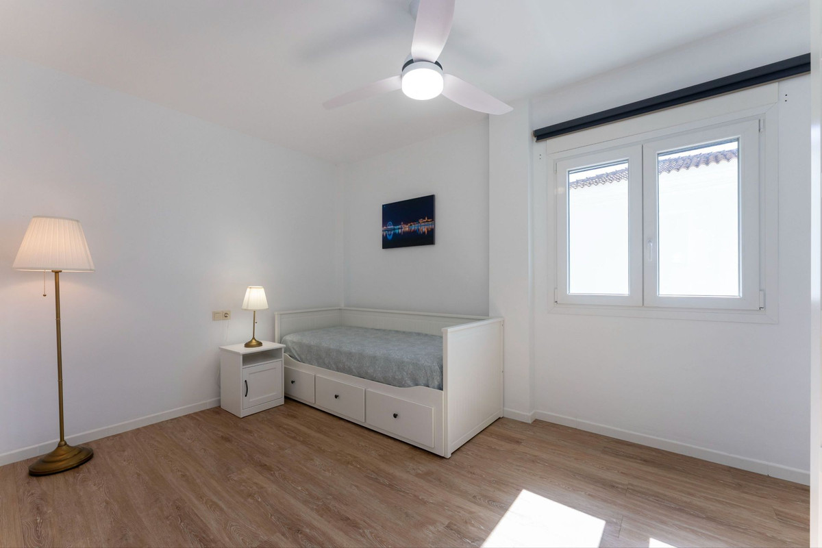 Se vende Villa - Chalet de 5 dormitorios en Costa Del Sol, Málaga, España