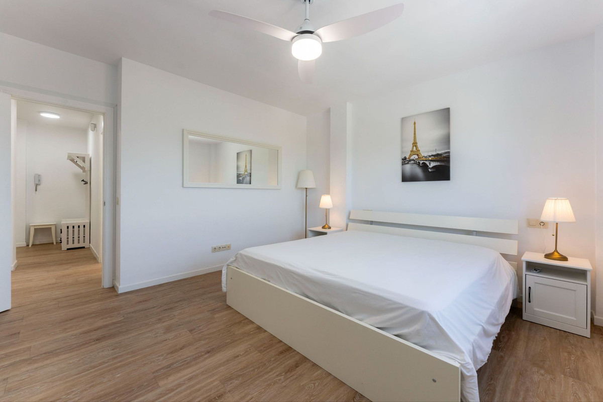 Se vende Villa - Chalet de 5 dormitorios en Costa Del Sol, Málaga, España