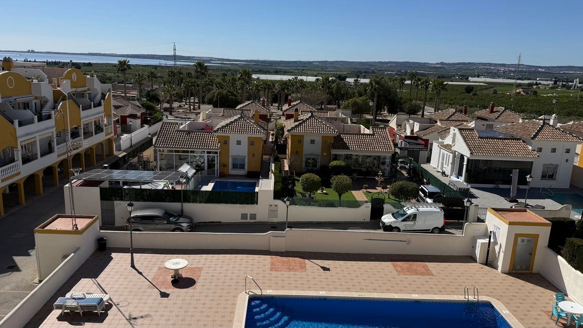 Se vende Apartamento en Planta Última de 2 dormitorios en Costa Blanca, Alicante, España
